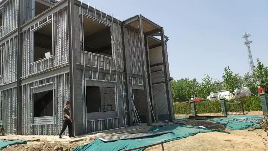 重鋼別墅造價(jià)多少錢(qián)一平方-興佳裝配式建筑-視頻下載-播視網(wǎng)